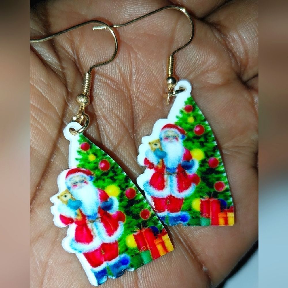 Hand Crafted Super cute festive holiday earrings